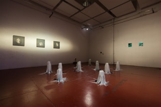 robotic sculptures & laser engravings by Arieh Frosh shown in the expo ‘Welcome to the Age of Chaos, Welcome to Entrotopia!’ 